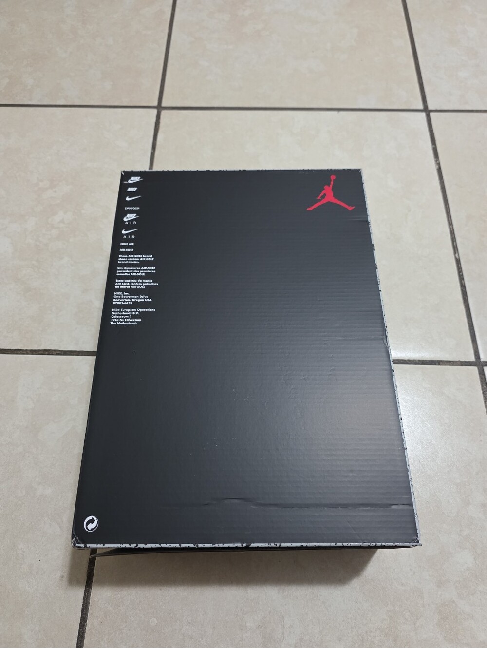 Empty Shoe Box - Picture 5 of 6